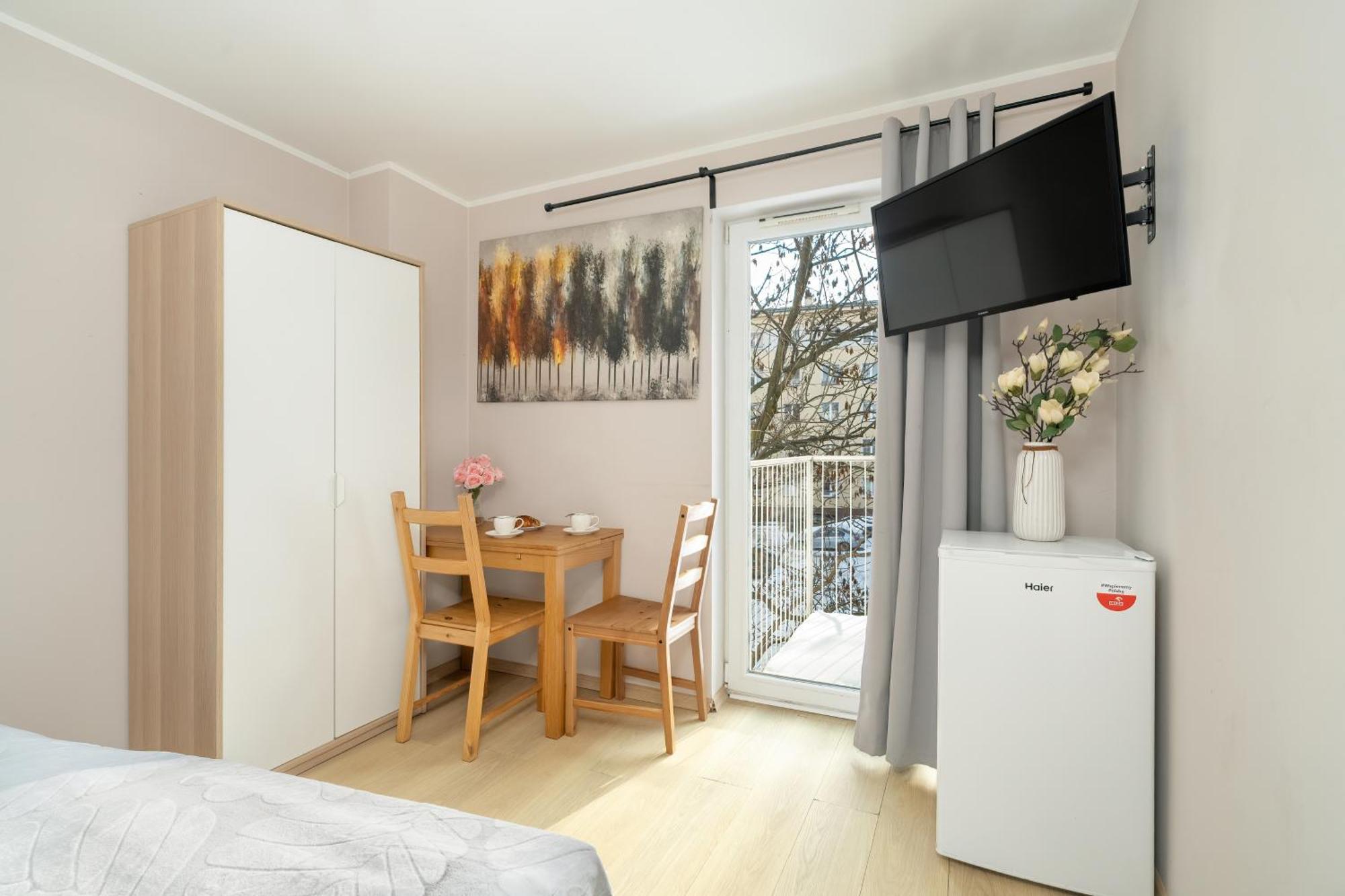Stylowe I Eleganckie Studia Very Berry W Poznaniu By Noclegi Renters Ngoại thất bức ảnh