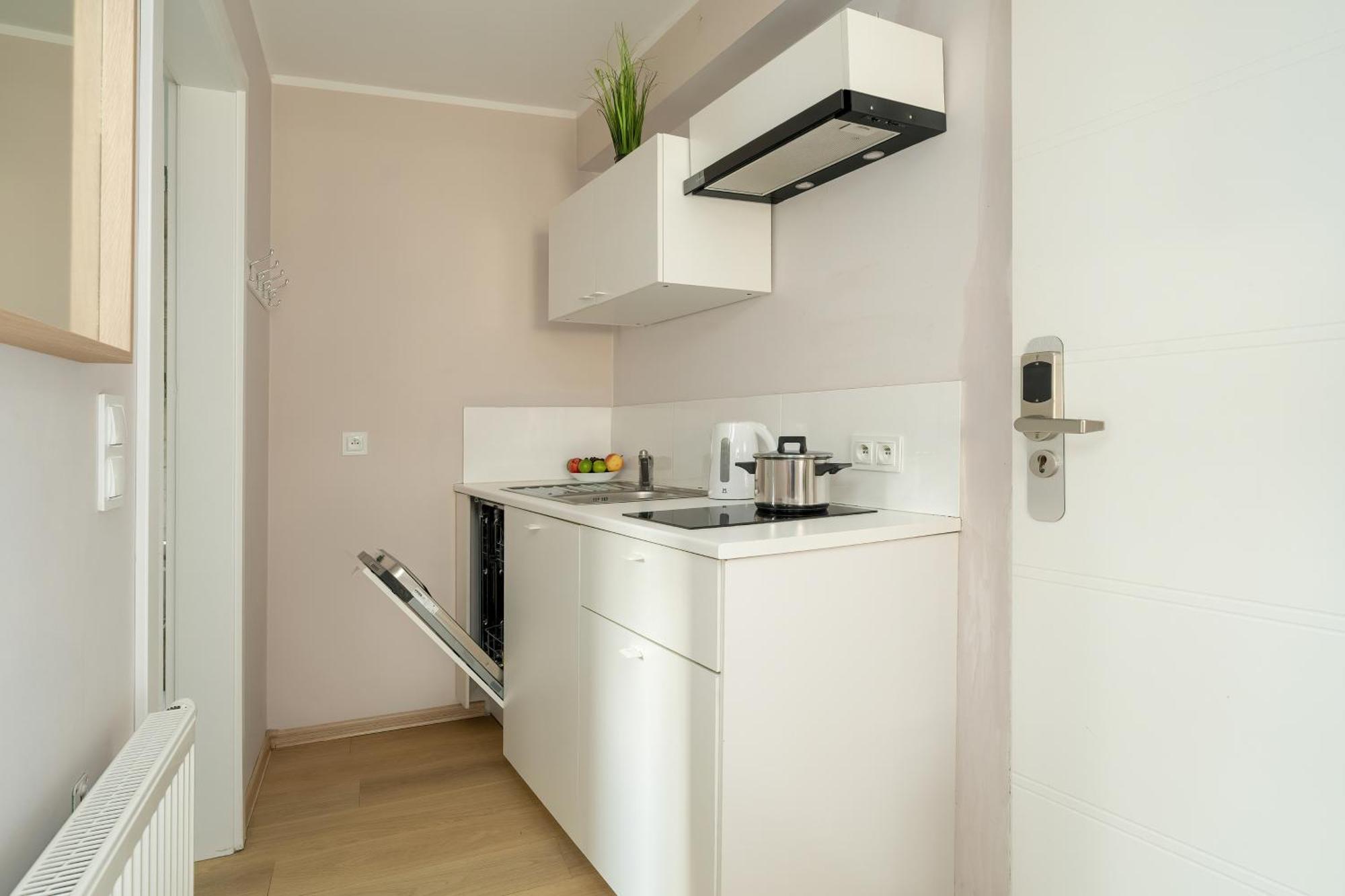 Stylowe I Eleganckie Studia Very Berry W Poznaniu By Noclegi Renters Ngoại thất bức ảnh