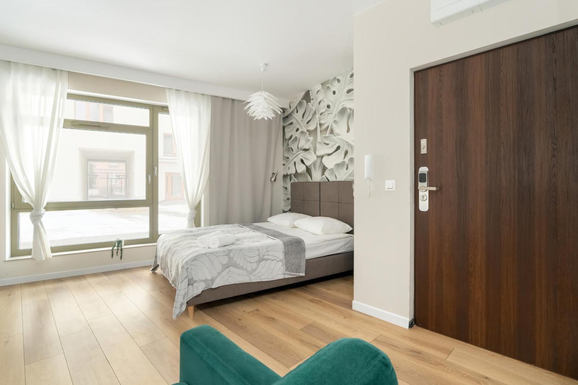Stylowe I Eleganckie Studia Very Berry W Poznaniu By Noclegi Renters Ngoại thất bức ảnh