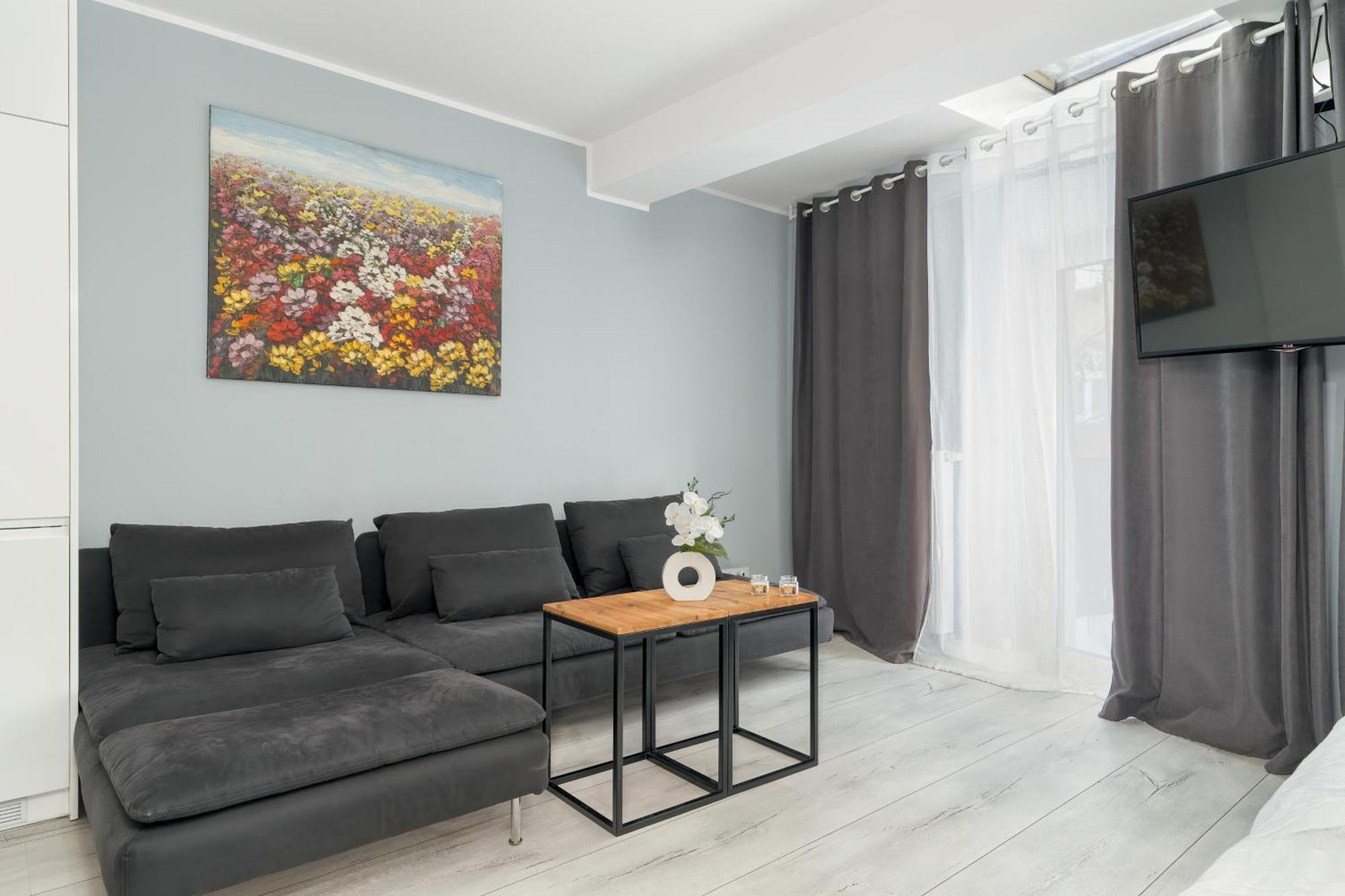 Stylowe I Eleganckie Studia Very Berry W Poznaniu By Noclegi Renters Ngoại thất bức ảnh