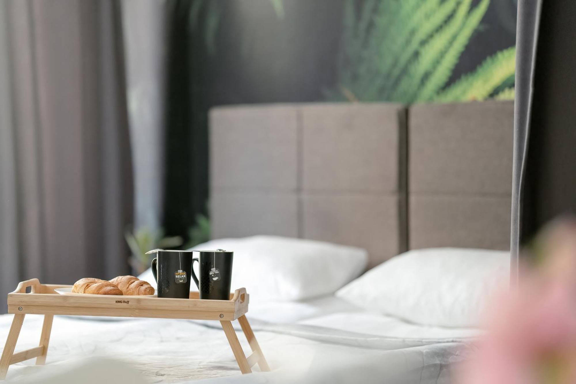 Stylowe I Eleganckie Studia Very Berry W Poznaniu By Noclegi Renters Ngoại thất bức ảnh